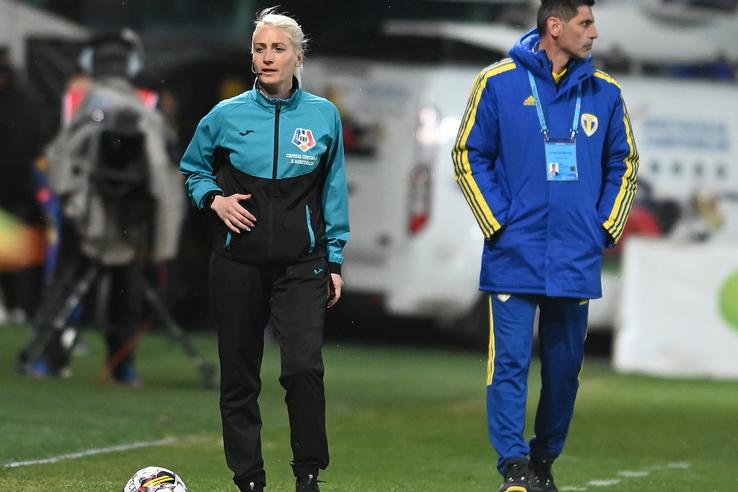 Alina Peșu, arbitru internațional