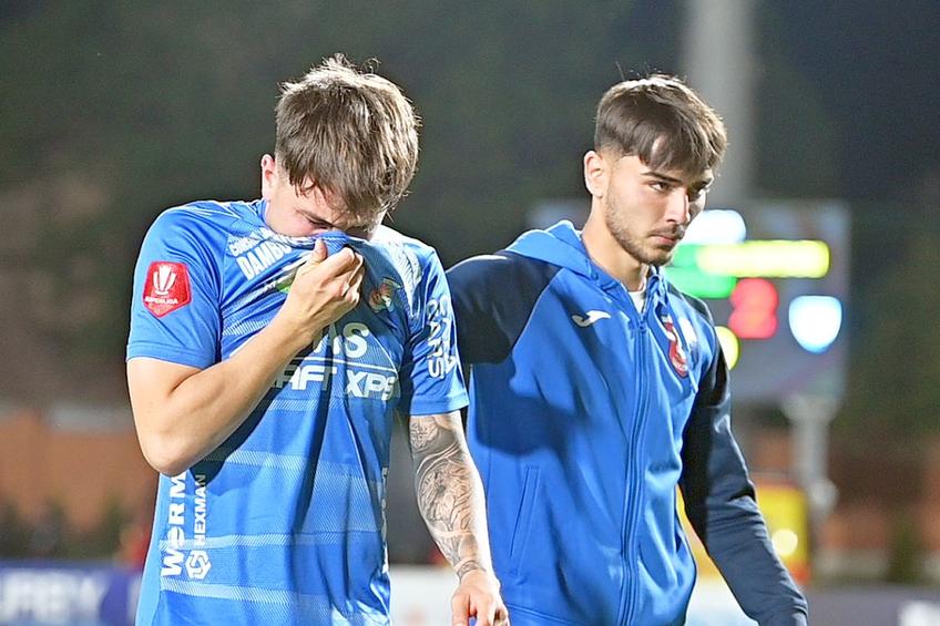Chindia - FC Voluntari 2-2, FC Argeș - Petrolul 3-0 și UTA - FCU Craiova 1-1 s-au jucat azi, de la aceeași oră (20:00), în ultima etapă din play-out.