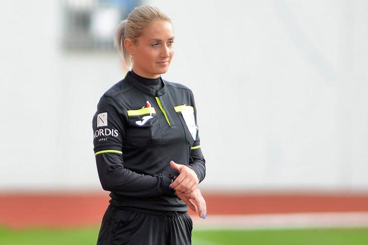 Alina Peșu, arbitru internațional