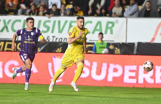 Au primă specială ca să-și retrogradeze adversara. Câți bani vor primi jucătorii Petrolului pentru o victorie cu FC Argeș