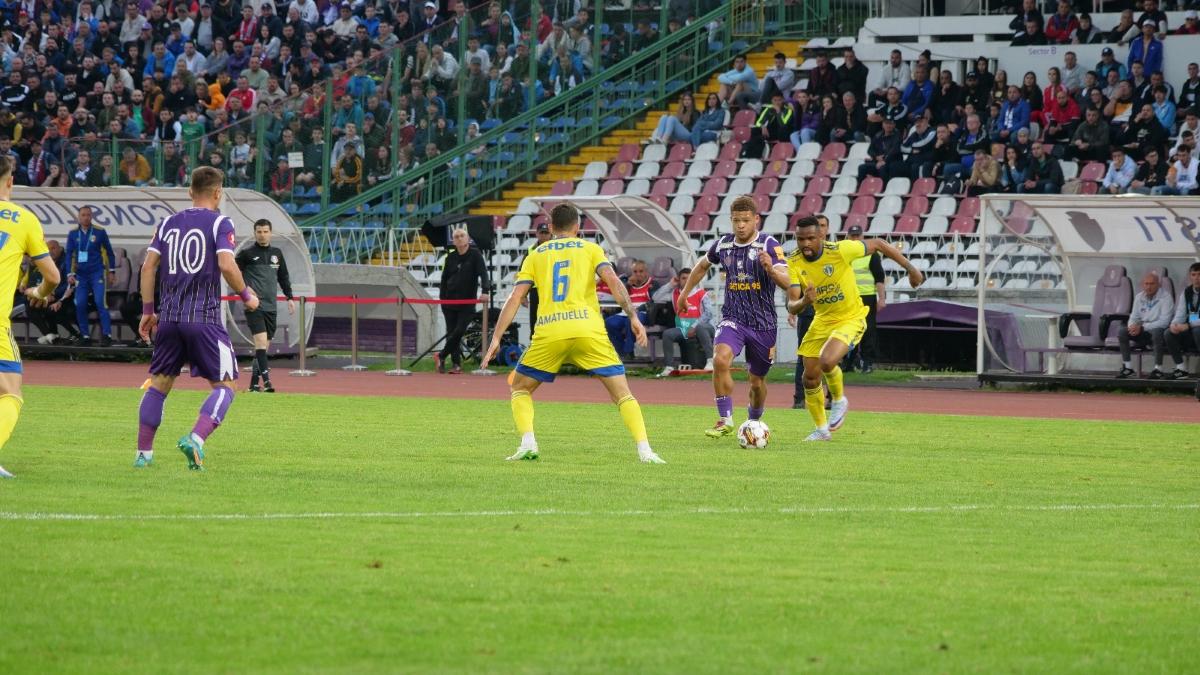 Chindia - FC Voluntari, FC Argeș - Petrolul și UTA - FCU Craiova, în ultima etapă din play-out