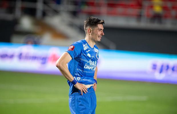 Epilogul luptei pentru salvarea de la retrogradare » Imaginile durerii la Târgoviște: jucătorii Chindiei, în lacrimi + Sărbătoare la FC Argeș