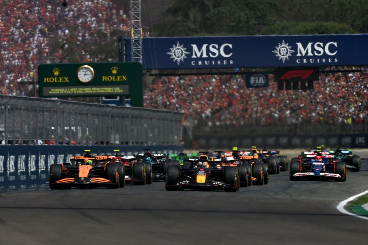 Max Verstappen, a cincea victorie a sezonului, pe circuitul de la Imola » L-a ținut la distanță pe ambițiosul Lando Norris