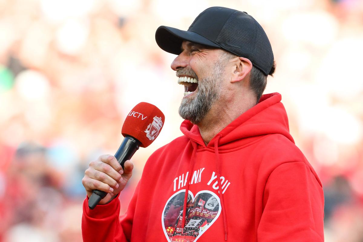 Momente fabuloase pe Anfield! » Jurgen Klopp a început să scandeze la microfon numele noului antrenor al lui Liverpool, după discursul de adio