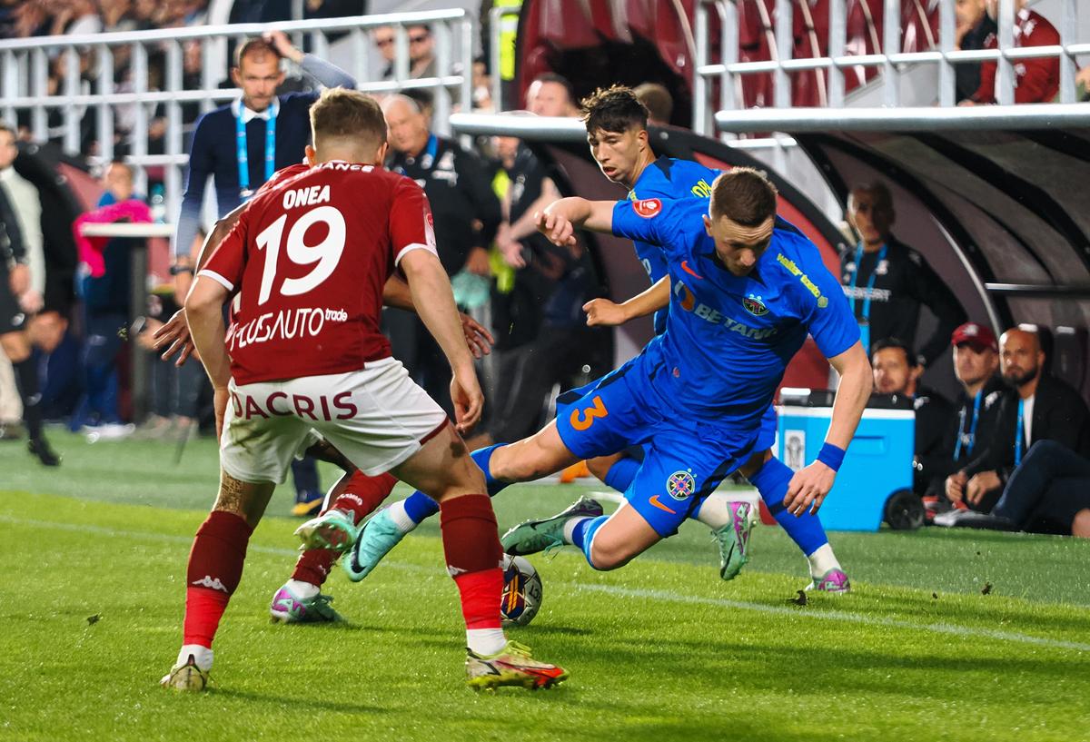 Darius Olaru a luat campionatul cu FCSB, iar acum are planuri mărețe pentru Campionatul European: „Vrem să ajungem în semifinale! Dacă nici noi nu credem...”