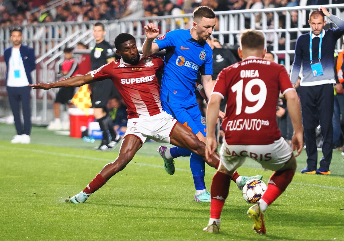 Darius Olaru a luat campionatul cu FCSB, iar acum are planuri mărețe pentru Campionatul European: „Vrem să ajungem în semifinale! Dacă nici noi nu credem...”