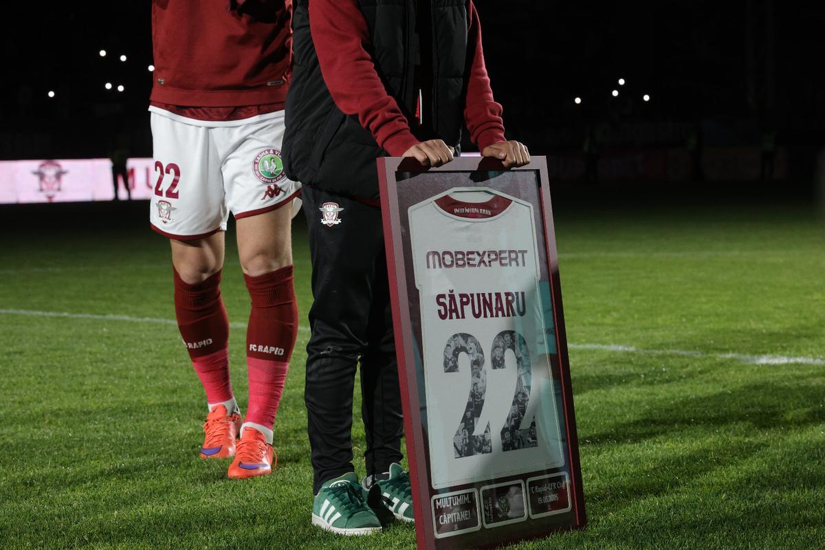 Cristian Săpunaru retragere, imagini de la final // foto: Ionuț Iordache (GSP)