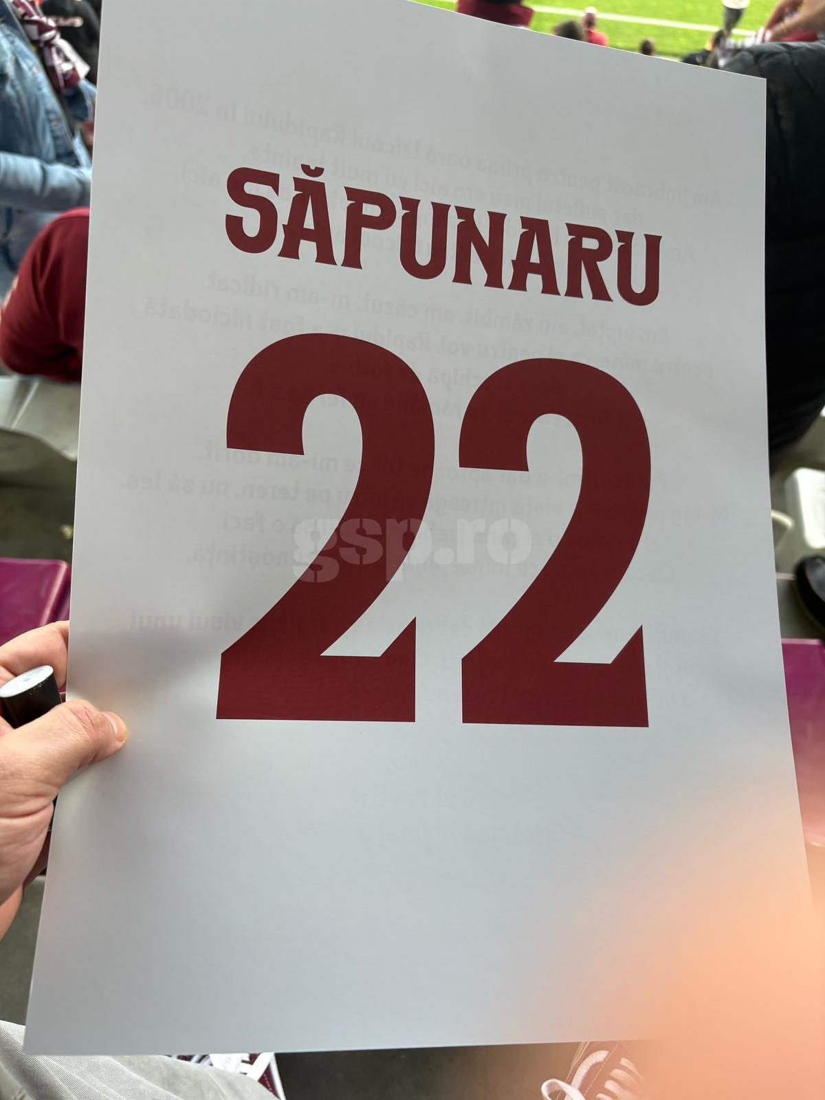 Cristian Săpunaru s-a retras! Discurs în lacrimi al fotbalistului: „Gata, s-a terminat” » Fanii Rapidului, la înălțime: „Ține minte, îți stă bine președinte!”