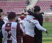 Cristian Săpunaru s-a retras! Discurs în lacrimi al fotbalistului: „Gata, s-a terminat” » Fanii Rapidului, la înălțime: „Ține minte, îți stă bine președinte!”
