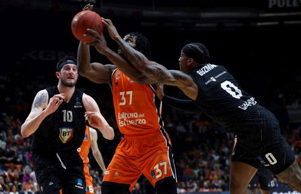 Fosta adversară a lui U-BT Cluj-Napoca ia în calcul să părăsească Euroliga și EuroCup » Care sunt motivele
