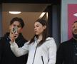 Campioana-fotomodel a atras toate privirile la Rapid - CFR » Cum a fost surprinsă în Giulești: fanii au vrut să imortalizeze momentul