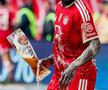 Starurile fotbalului mondial celebrează cu ochelarii de soare la ochi