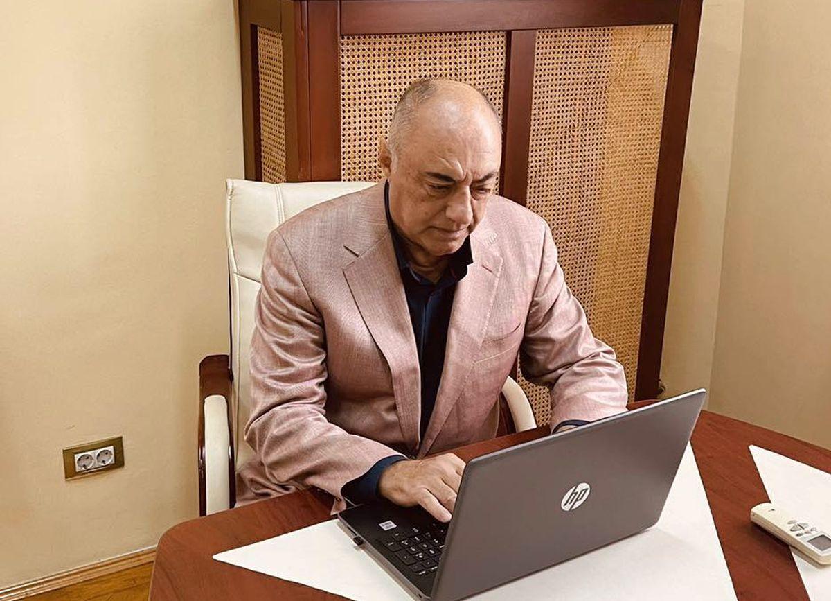 Imagini cu Antonie Solomon, fostul primar al Craiovei, implicat în trecut în „fenomenul Știința”
