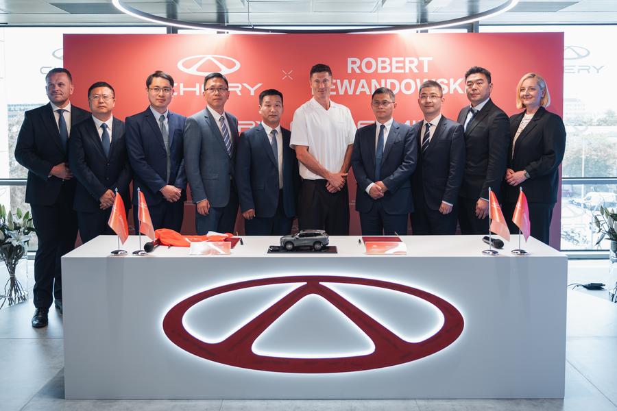 Robert Lewandowski a devenit Ambasador Global al brandului CHERY