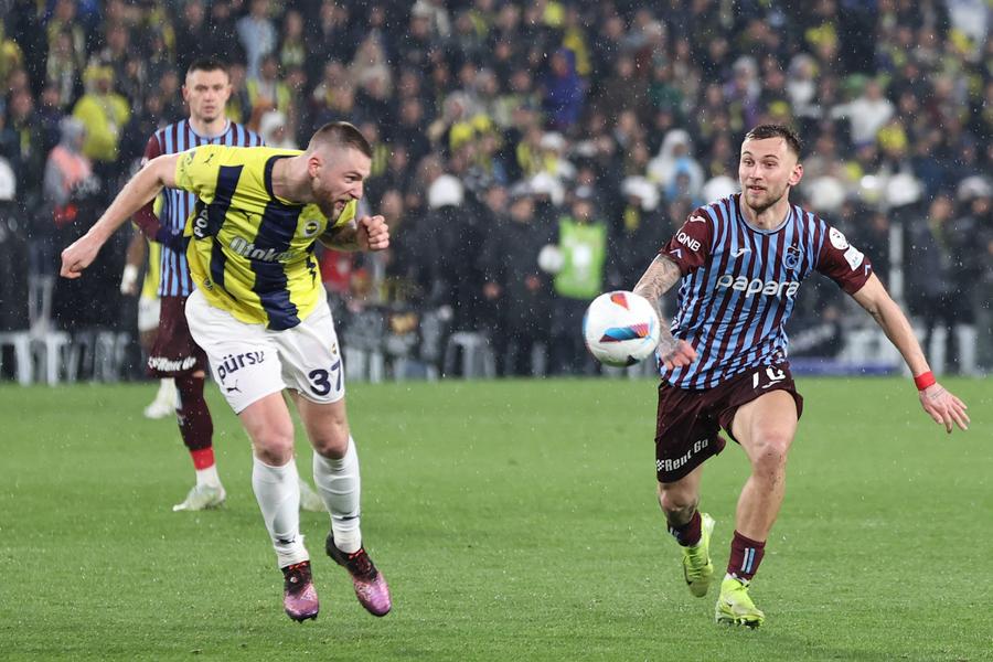 Denis Drgăuș în tricoul lui Trabzonspor Următorul pas al carierei lui Denis Drăguș