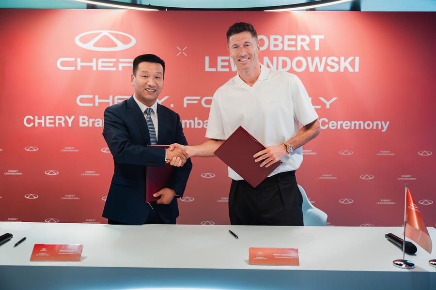 Robert Lewandowski a devenit Ambasador Global al brandului CHERY