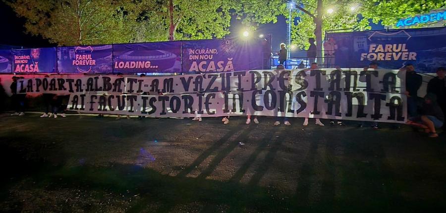 Furie dezlănțuită la Ovidiu » Ultrașii n-au acceptat eșecul Farului: Gică Popescu, principalul vizat!