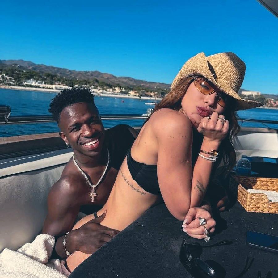 Vinicius Junior și Virginia Fonseca Cum a ales Vinicius Junior să oficializeze despărțirea de iubita lui » Virginia posta fix în acel moment o fotografie provocatoare