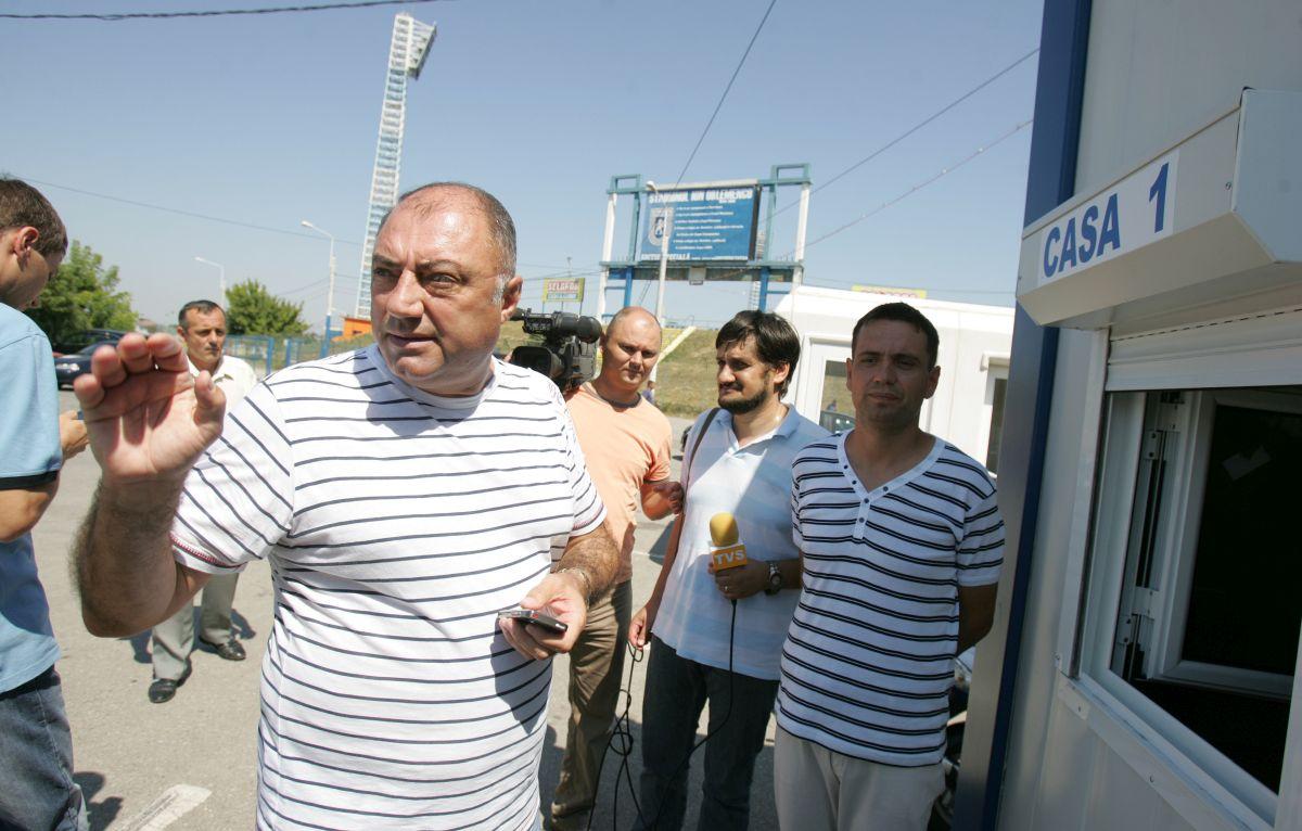Imagini cu Antonie Solomon, fostul primar al Craiovei, implicat în trecut în „fenomenul Știința”