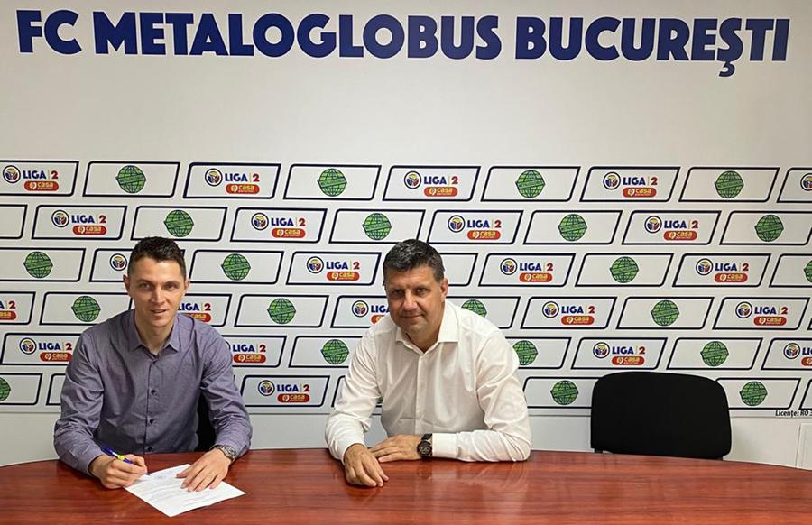 FOTO: Facebook Rapidiștii se bat pentru promovare » Ce echipe din Liga 2 vor antrena Marius Măldărășanu și Nicolae Grigore