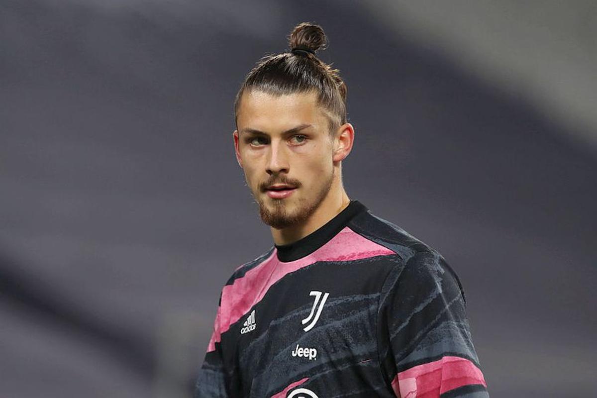 Juventus, ofertă concretă pentru revelația de la Euro 2020 » Radu Drăgușin, inclus în afacere
