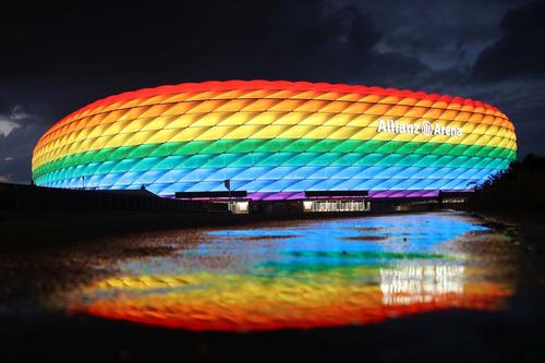 Așa au dorit nemții să arate Allianz Arena la meciul dintre Germania și Ungaria