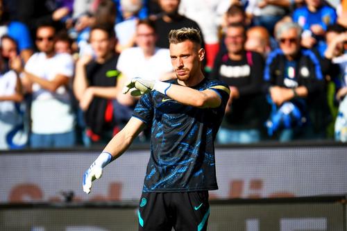 Împrumutul portarului Ionuț Radu (25 de ani) de la Inter la nou-promovata Cremonese urmează să fie perfectat în orele următoare.