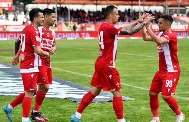 Petrolul continuă campania de transferuri! Aduce un jucător de la Dinamo: „Gata. Ne-am înțeles!”