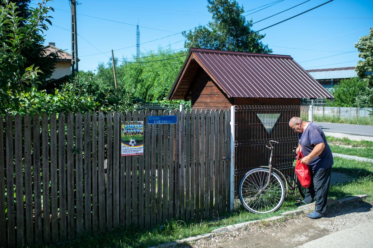 GSP a asistat la promovarea lui ACS Miroși! Sărbătoare cu alarma antiaeriană și cu o armă cu capse: „Îl împuşc pe Putin, că mi-a scumpit berea şi ţigările"