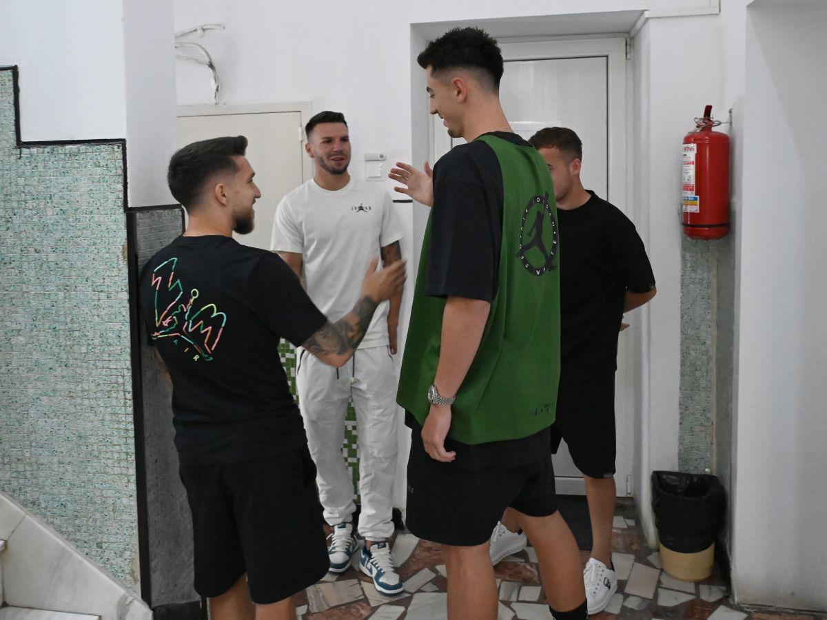FCSB turează motoarele » 21 de fotbaliști la vizita medicală