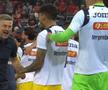 Edi Iordănescu sărbătorește al doilea gol al lui Mihăilă cu Elveția