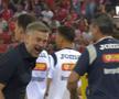 Edi Iordănescu sărbătorește al doilea gol al lui Mihăilă cu Elveția