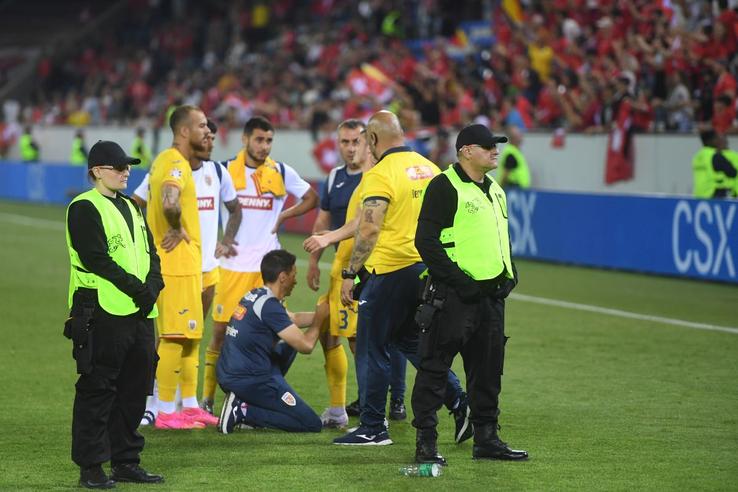 Imagine surprinsă după fluierul final din Elveția - România / foto: Raed Krishan (GSP)