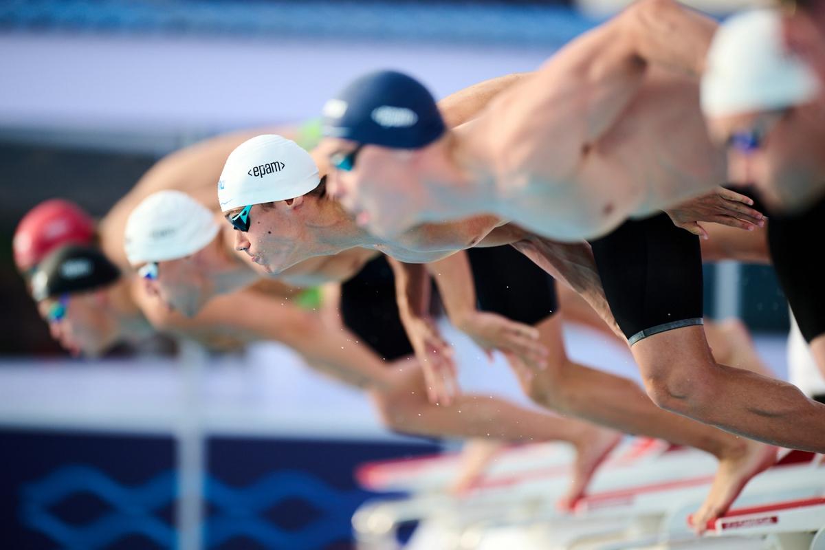 David Popovici își păstrează magistral titlul european la 100 metri liber! Victorie cu al doilea timp al anului și al treilea din istorie, 46,88 s