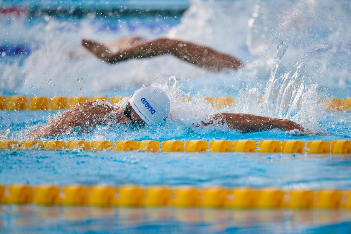 David Popovici își păstrează magistral titlul european la 100 metri liber! Victorie cu al doilea timp al anului și al treilea din istorie, 46,88 s
