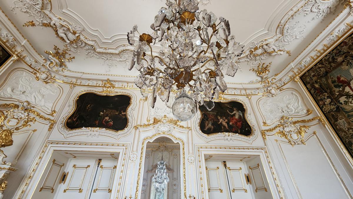 Pe urmele lui Napoleon » Dormitorul lui Bonaparte din palatul somptuos din Wurzburg, păstrat în starea lui originală