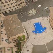 Un tricou al naționalei Italiei de 15 metri lungime întins în Piazza di Spania