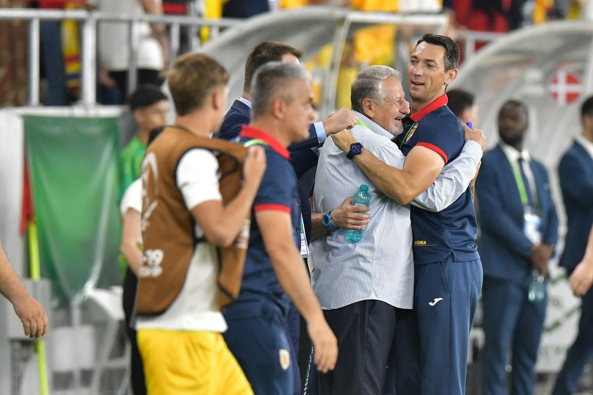 „Mai rămâneți după turneul final?” » Ce a spus Ion Marin după ce a dus România U19 în semifinalele EURO: „Eu mi-am făcut datoria”