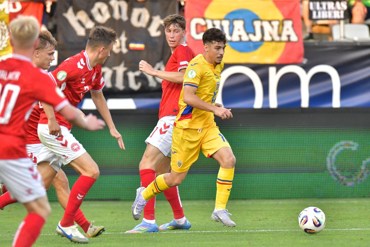 Danemarca U19 - România U19 0-3 » Victorie uriașă și CALIFICAREEE! România U19 a jucat perfect și e în semifinalele EURO U19