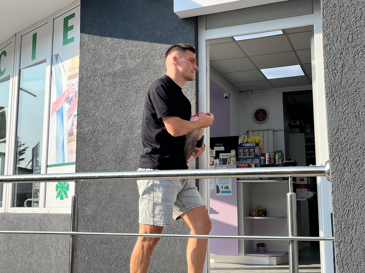 Jucătorii de la FCSB au efectuat vizita medicală  » Fostul dinamovist Dennis Politic a fost prezent, apariția zilei pentru Ștefănescu