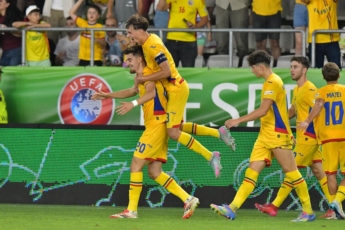 Danemarca U19 - România U19 0-3 » Victorie uriașă și CALIFICAREEE! România U19 a jucat perfect și e în semifinalele EURO U19