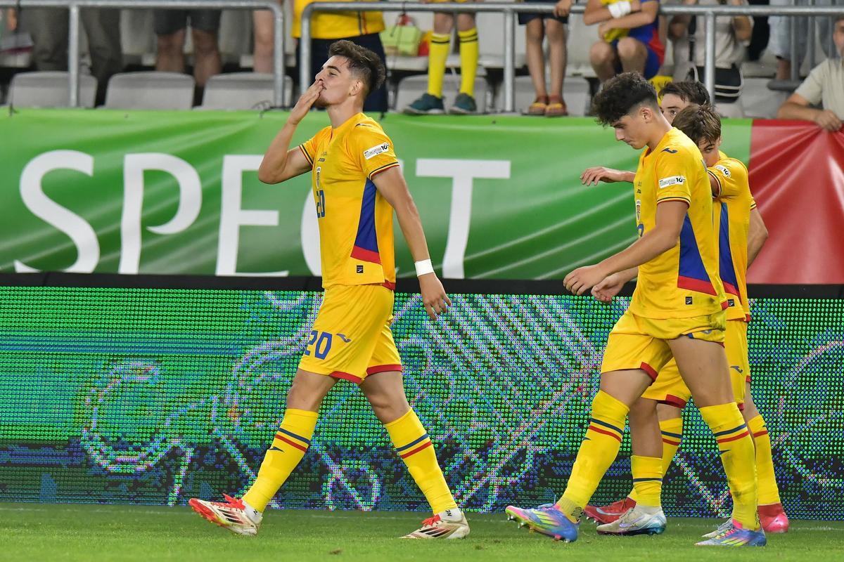 Danemarca U19 - România U19 0-3 » Victorie uriașă și CALIFICAREEE! România U19 a jucat perfect și e în semifinalele EURO U19