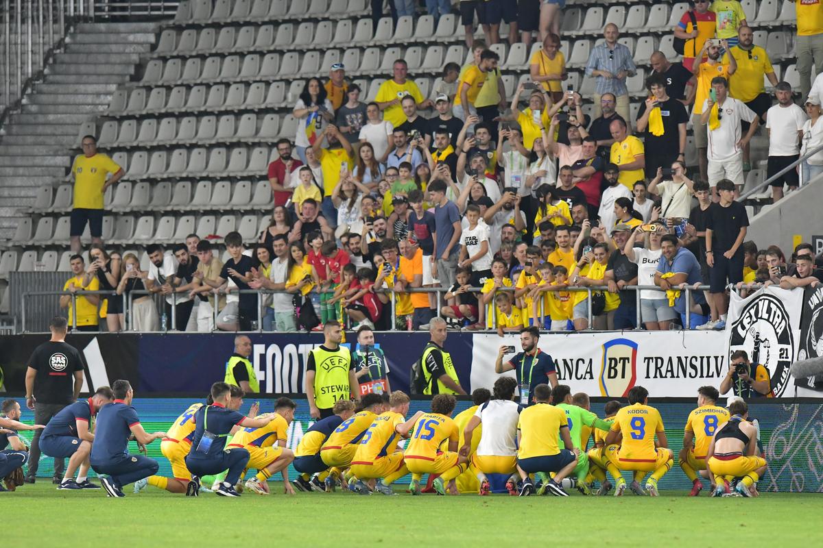 Imaginile bucuriei: Cum au sărbătorit jucătorii României U19