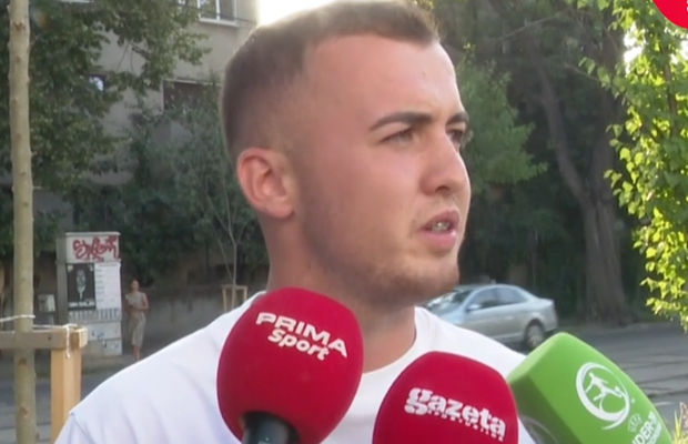 Fotbalistul lăsat acasă de Ion Marin a venit să susțină România U19 în meciul decisiv de la Euro: „Suntem un grup foarte unit”