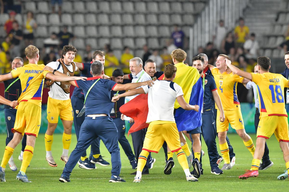 Imaginile bucuriei: Cum au sărbătorit jucătorii României U19