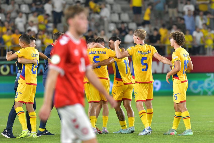 Imaginile bucuriei: Cum au sărbătorit jucătorii României U19 // FOTO: Cristi Preda (GSP)