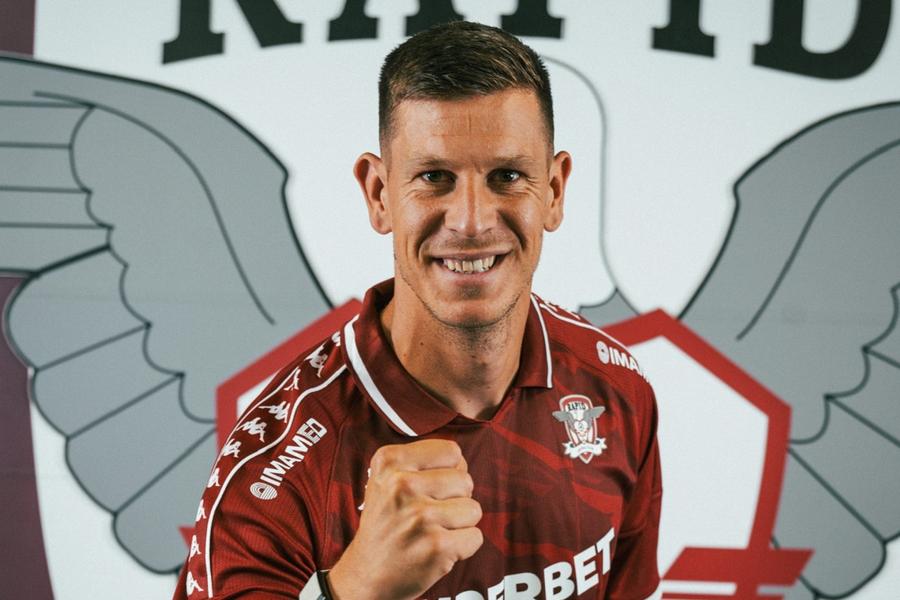 Vladan Bubanja, noul mijlocaș al Rapidului Adrian Iencsi, impresionat de noul fotbalist de la Rapid: „E favoritul lui Pancu! Ne-a surprins pe toți”