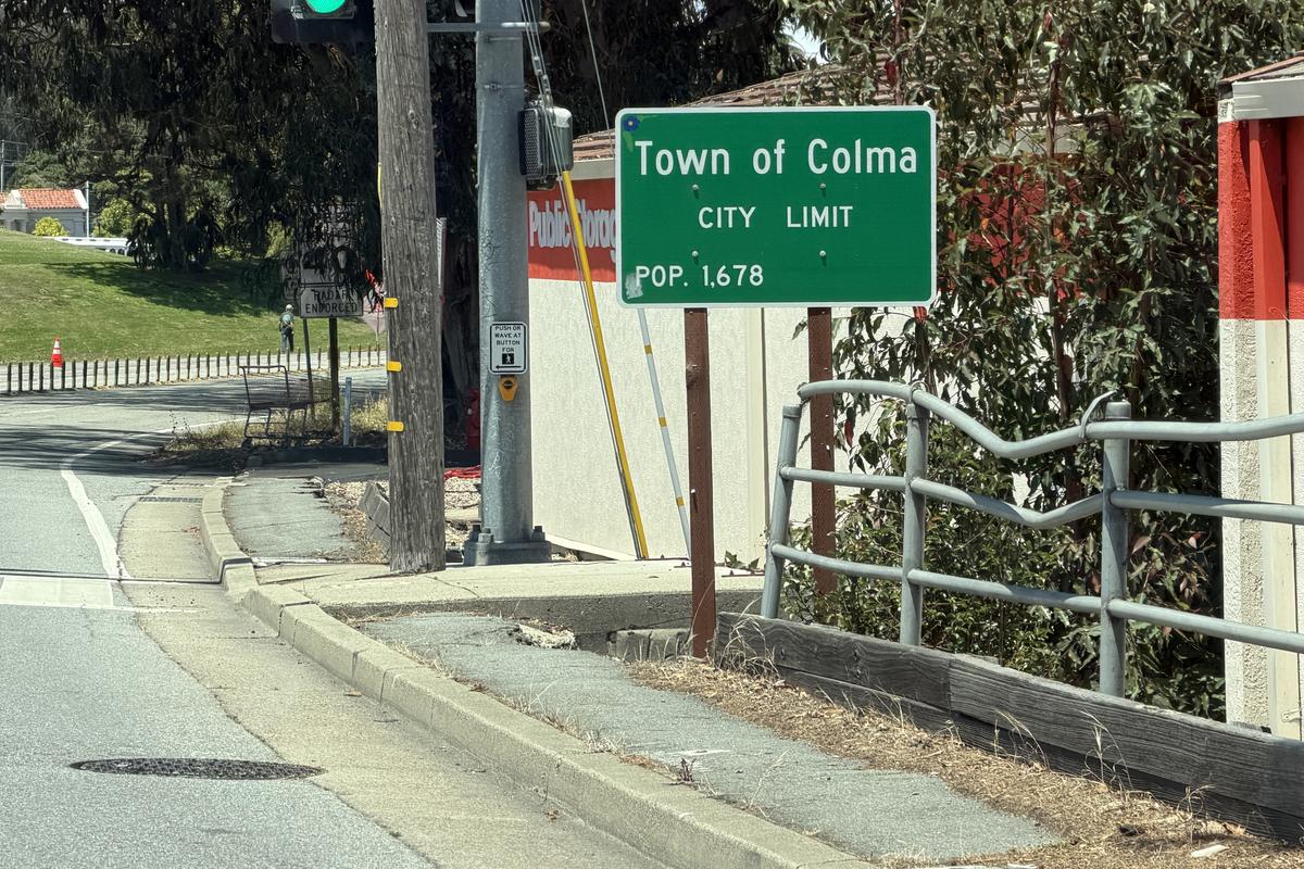 Imagini din Colma