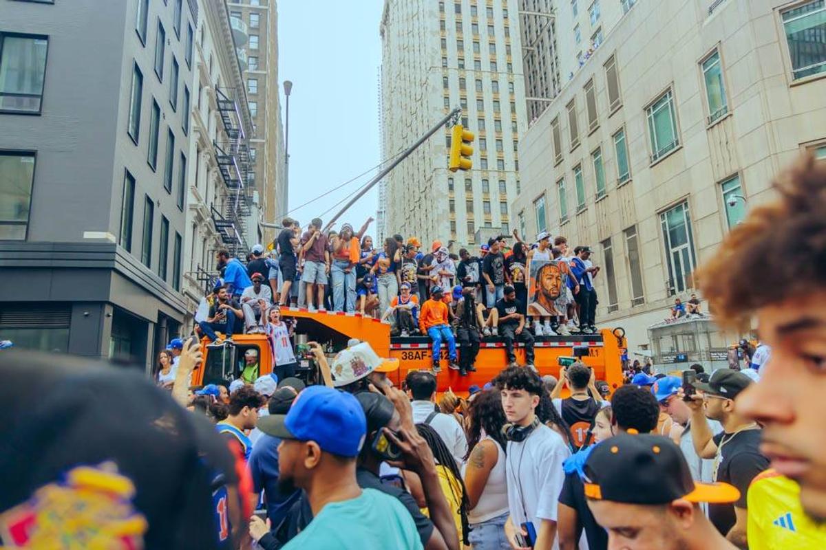 Imagini spectaculoase de la parada de titlu a lui New York Knicks