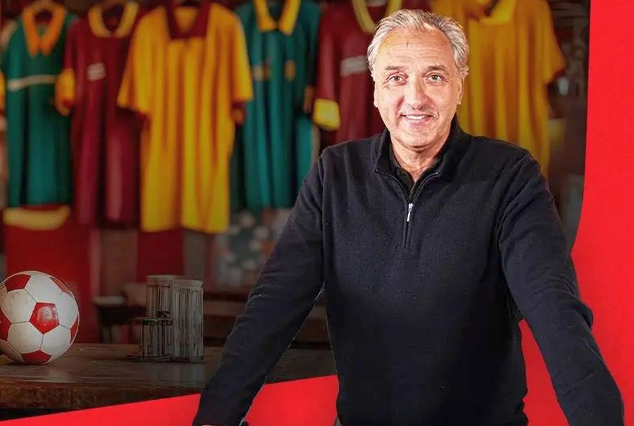 Robert Maaskant/ Foto: sportnieuws.nl „Se bâlbâie și nu oferă un răspuns coerent” » Declarațiile lui Erik ten Hag au stârnit un dialog aprins: „Își cântărește cuvintele foarte atent”
